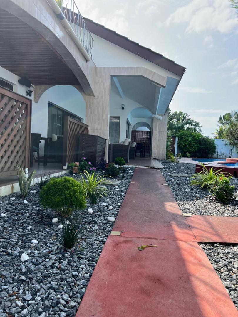 Residence Hoteliere Oceane Libreville Exterior foto